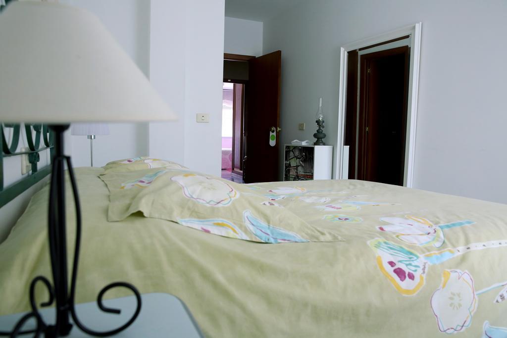 Habitaciones Castelao O Grove Exterior photo
